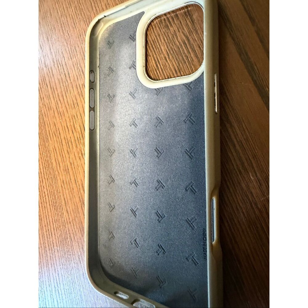 TUMI Aluminum iPhone 16 Pro Max Case - Picture 5 of 11
